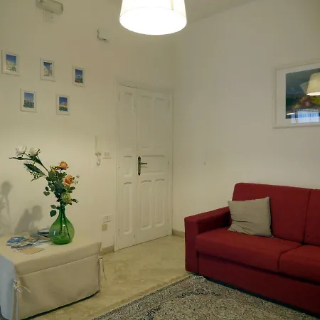 Holiday home Dimora Dei Delfini Locazione Turistica